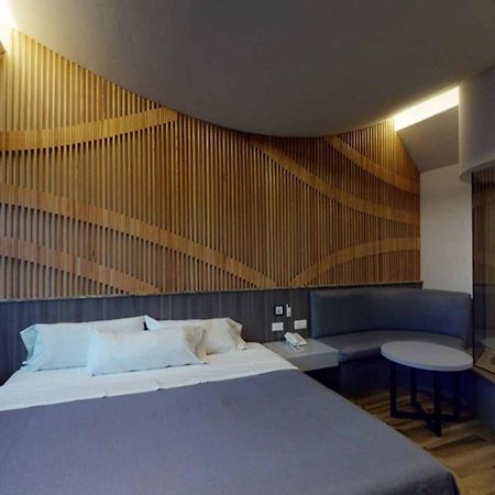 Hotel Patriotismo メキシコシティ エクステリア 写真
