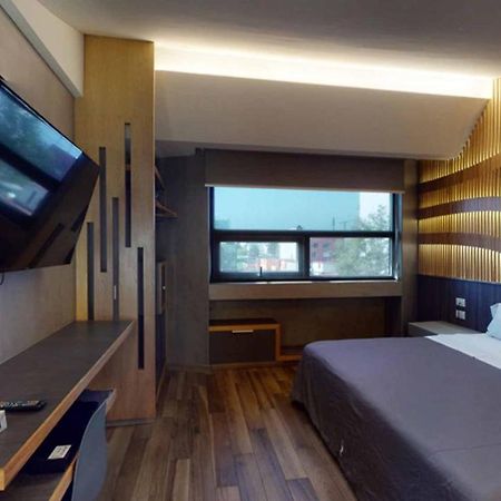 Hotel Patriotismo メキシコシティ エクステリア 写真