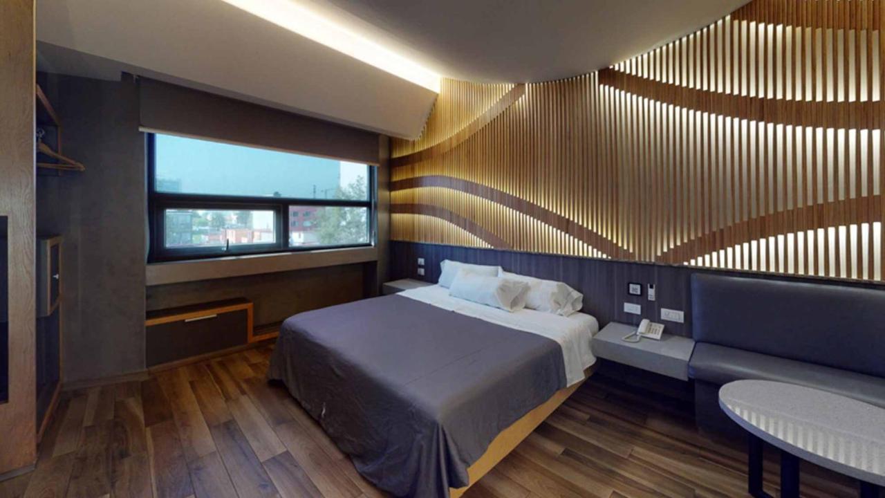 Hotel Patriotismo メキシコシティ エクステリア 写真